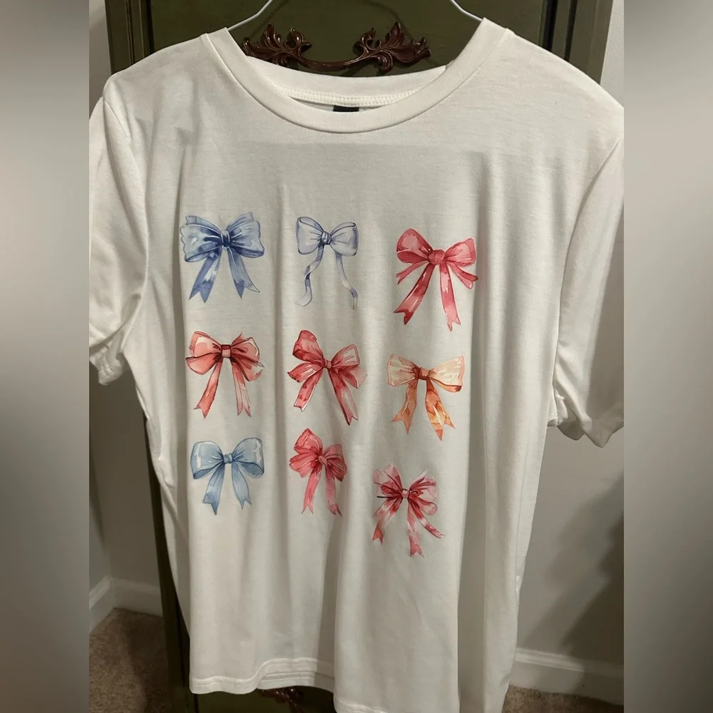 Top with bows - Picture 1 of 5